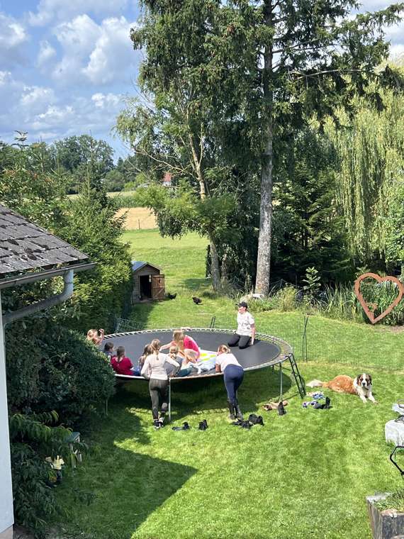 Pause auf dem Trampolin